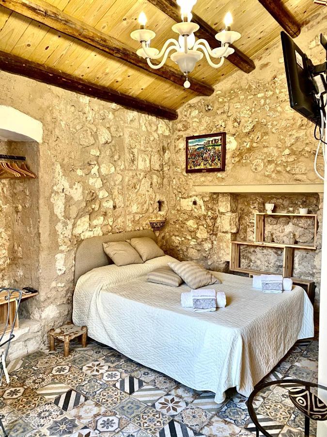 Casa Rurale Noto Antica Apartment Luaran gambar