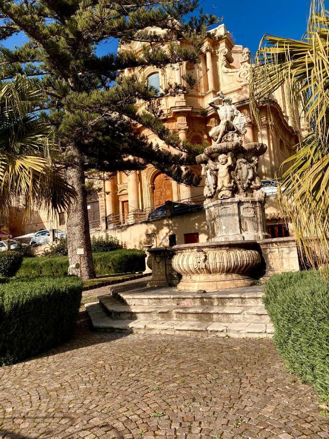 Casa Rurale Noto Antica Apartment Luaran gambar